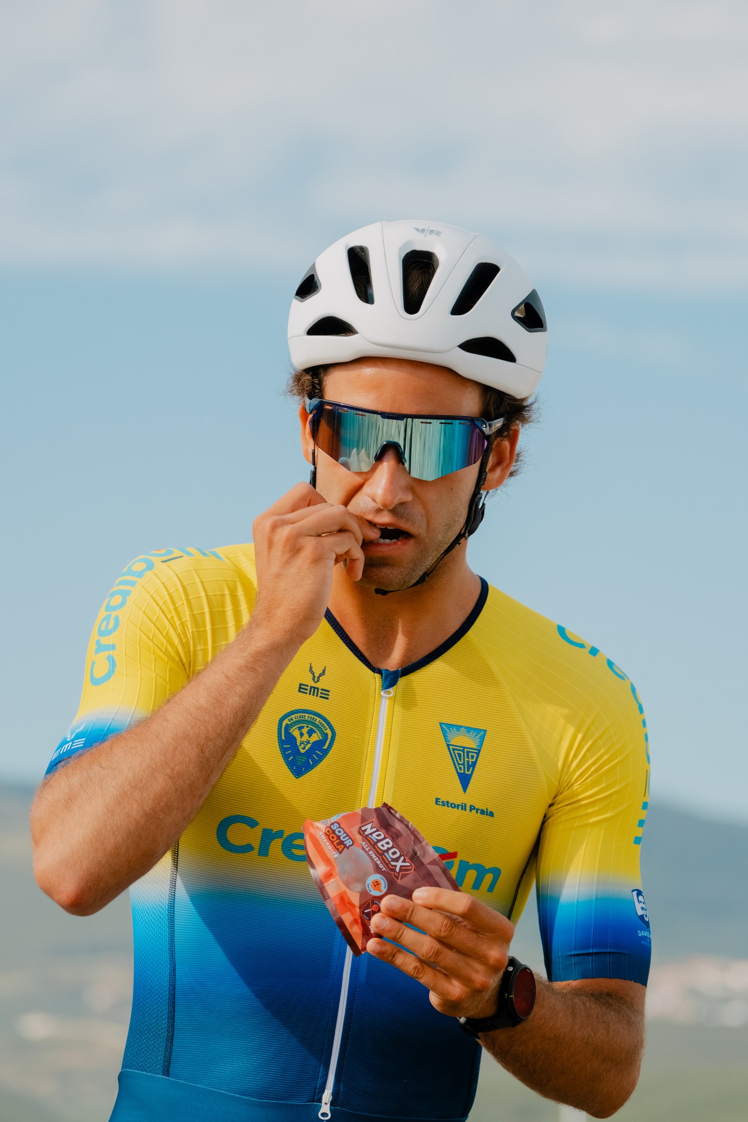 NoBox inside a cycling jersey