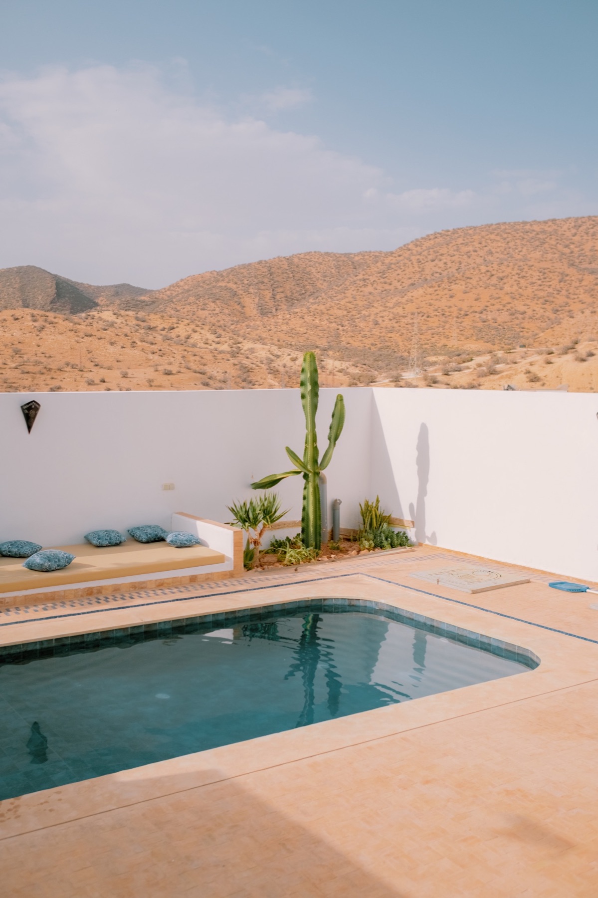 Surf Villa Morocco beneath the hills